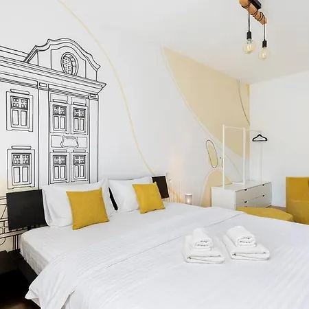 Mirador - Designer 2-bedroom With Views Of The Old Town And Tampa Mountain *