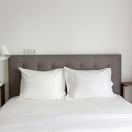 Mirador - Designer 2-bedroom With Views Of The Old Town And Tampa Mountain Braşov